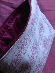 Zipper purse